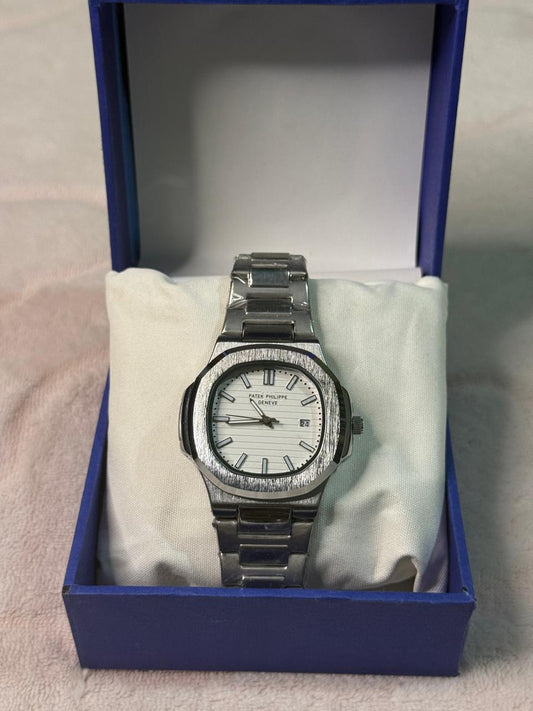 "Patek Philippe Geneve Watch – A Legacy of Excellence and Sophisticated Style"